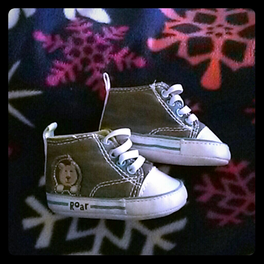 Baby shoes